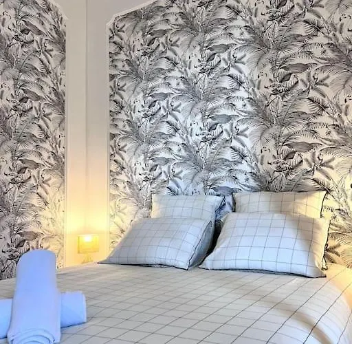 Le Saumaise : Centre Historique *